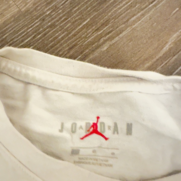 Jordan tee shirt - Picture 2 of 4
